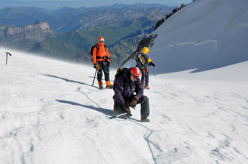 Celou cestu n�s doprov�zel siln� v�tr