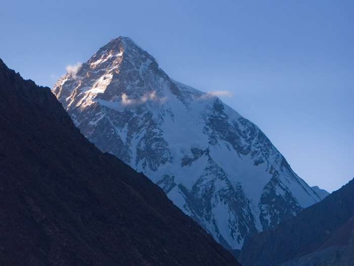 K2 8611 m   Konen