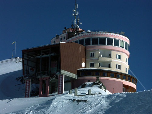 Konen stanice lanovky na Jakobshorn