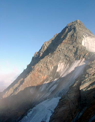 Za tmhle vrkem je Grossglockner